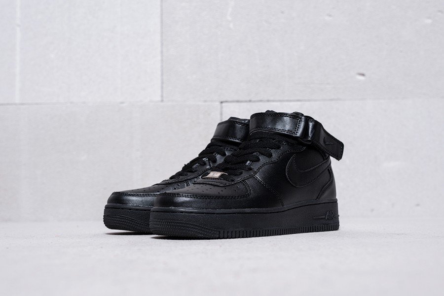 Кроссовки Nike Air Force 1