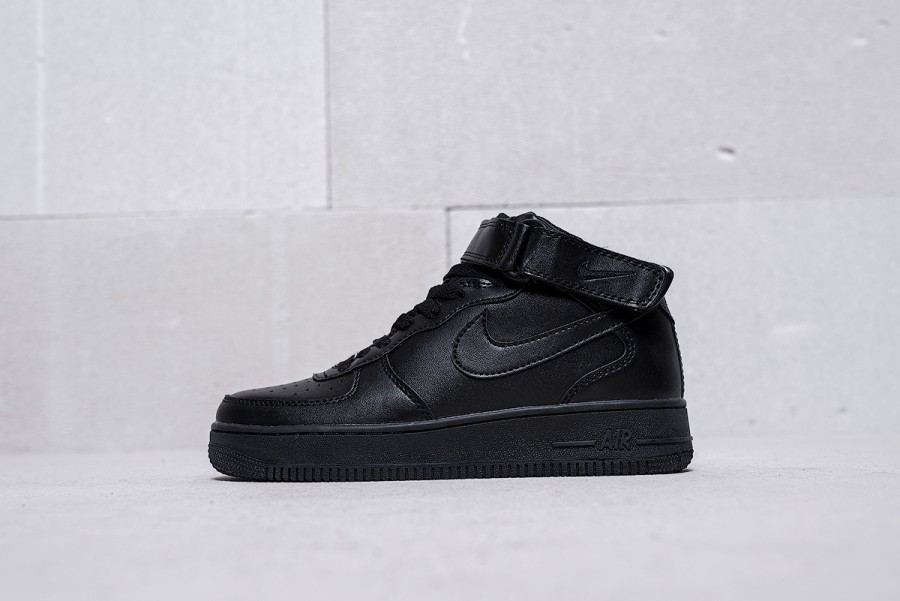 Кроссовки Nike Air Force 1