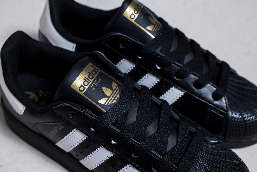 Кроссовки Adidas Superstar