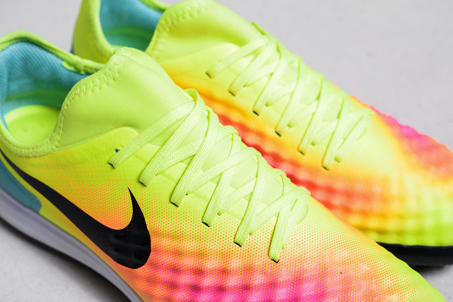 Футбольная обувь Nike MagistaX Finale II TF