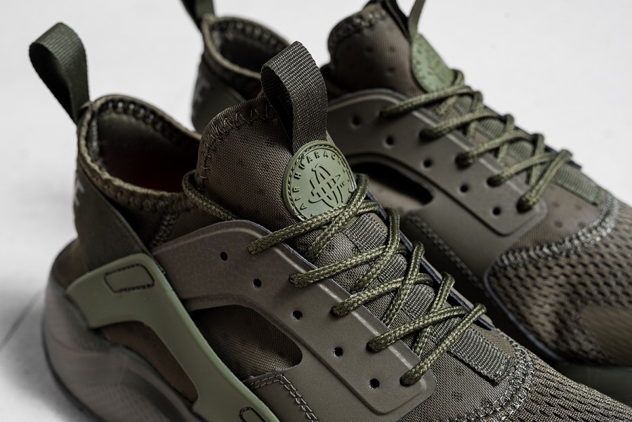 Кроссовки Nike Air Huarache Run Ultra