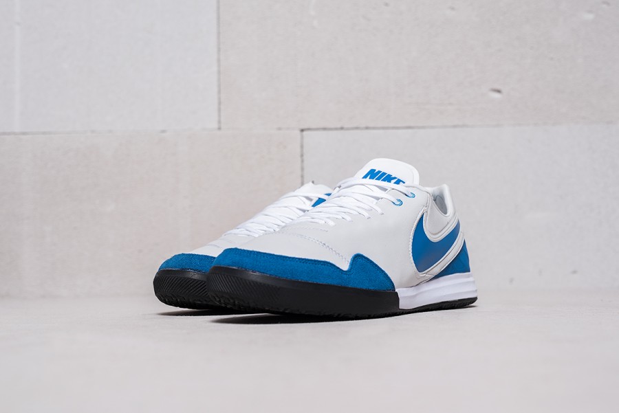 Футбольная обувь Nike Tiempo X Proximo IC
