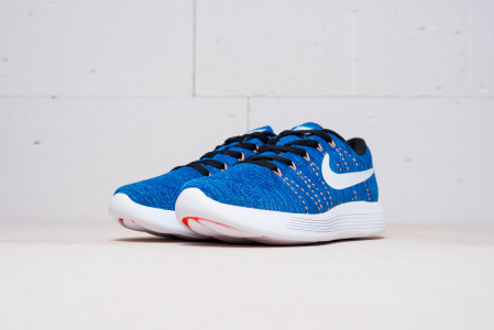 Кроссовки Nike LunarEpic Low Flyknit