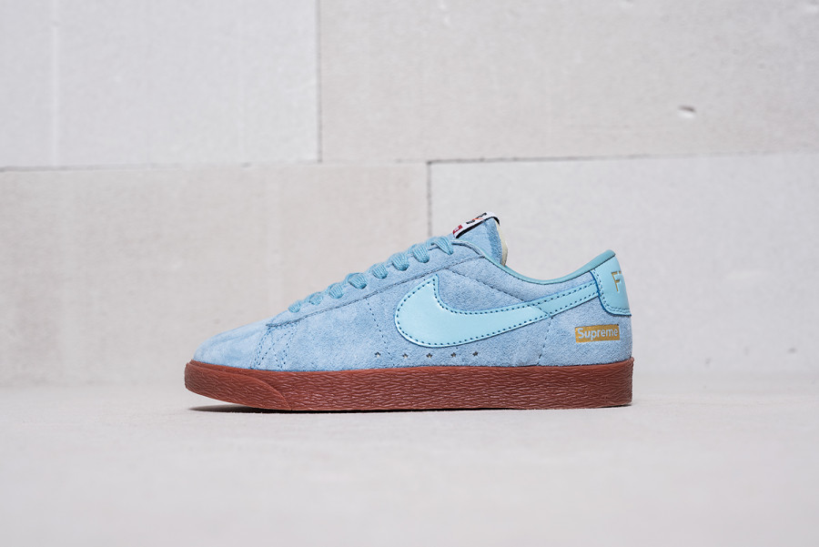 Кроссовки Nike SB Blazer Low GT x Supreme FTW 16