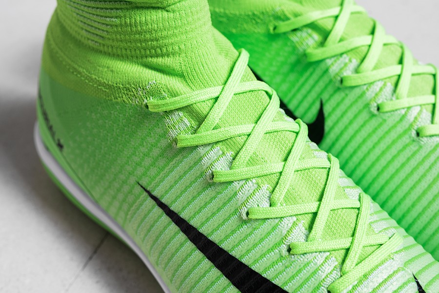 Футбольная обувь Nike MercurialX Superfly V IC