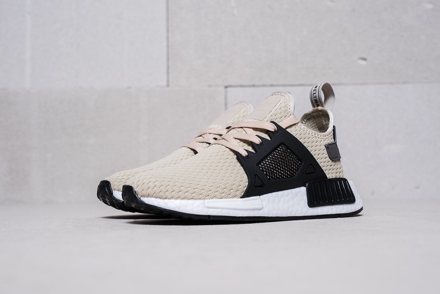 Кроссовки Adidas NMD XR1