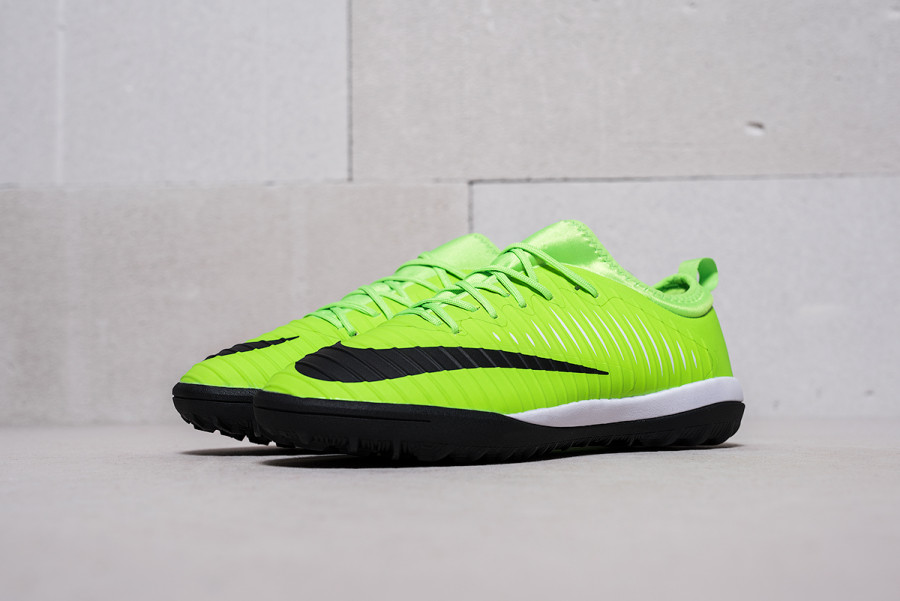 Футбольная обувь Nike MercurialX Finale II TF