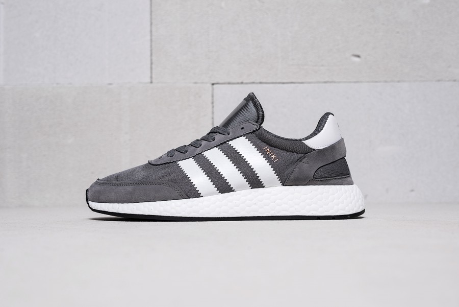 Кроссовки Adidas Iniki Runner Boost
