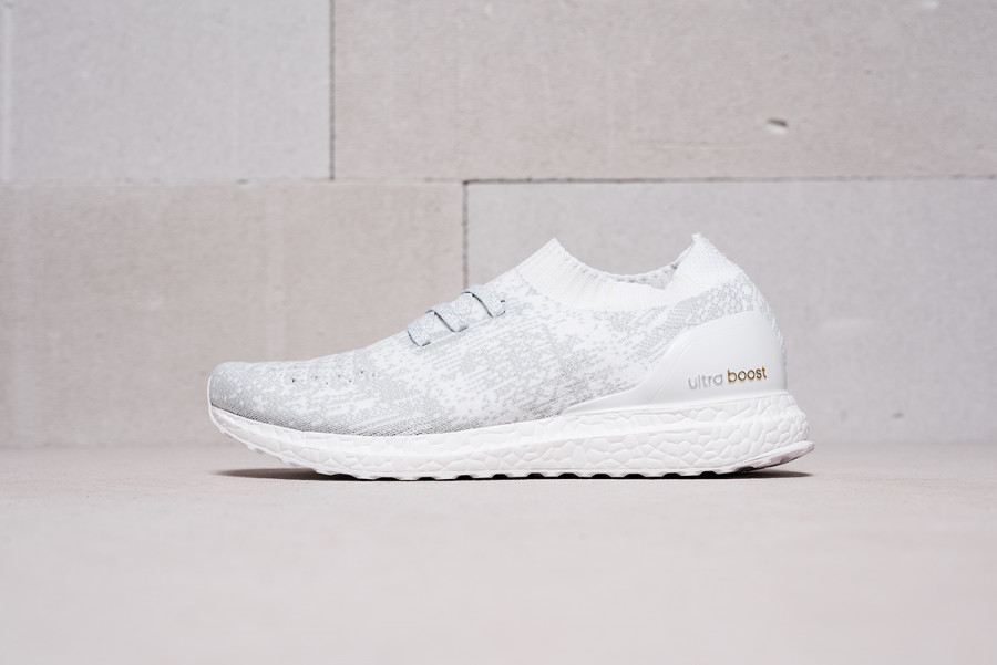 Кроссовки Adidas Ultra Boost UNCAGED