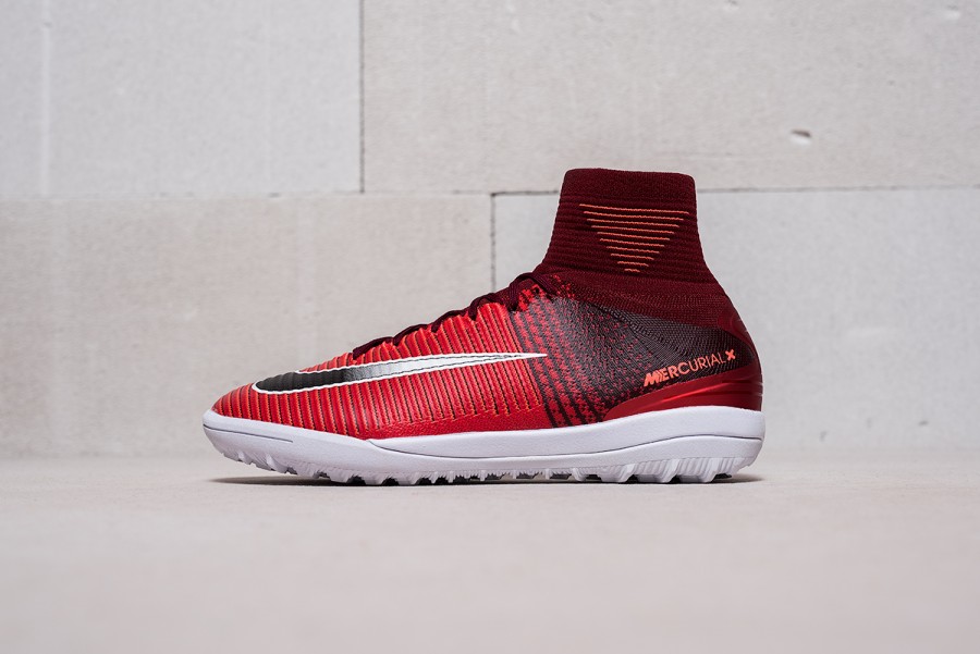 Футбольная обувь Nike MercurialX Proximo II TF