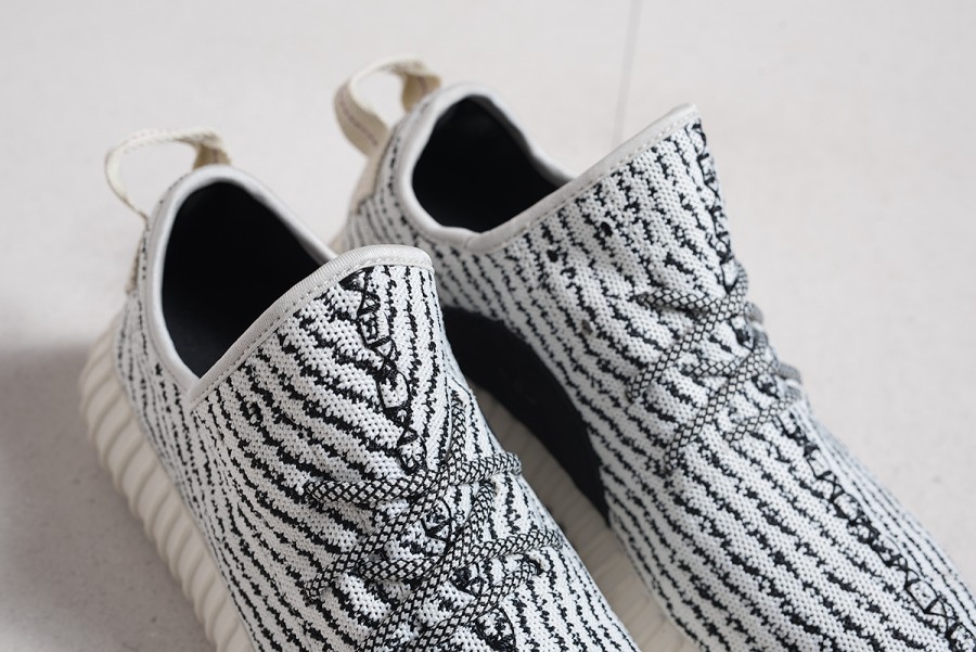 Кроссовки Adidas Yeezy 350 boost