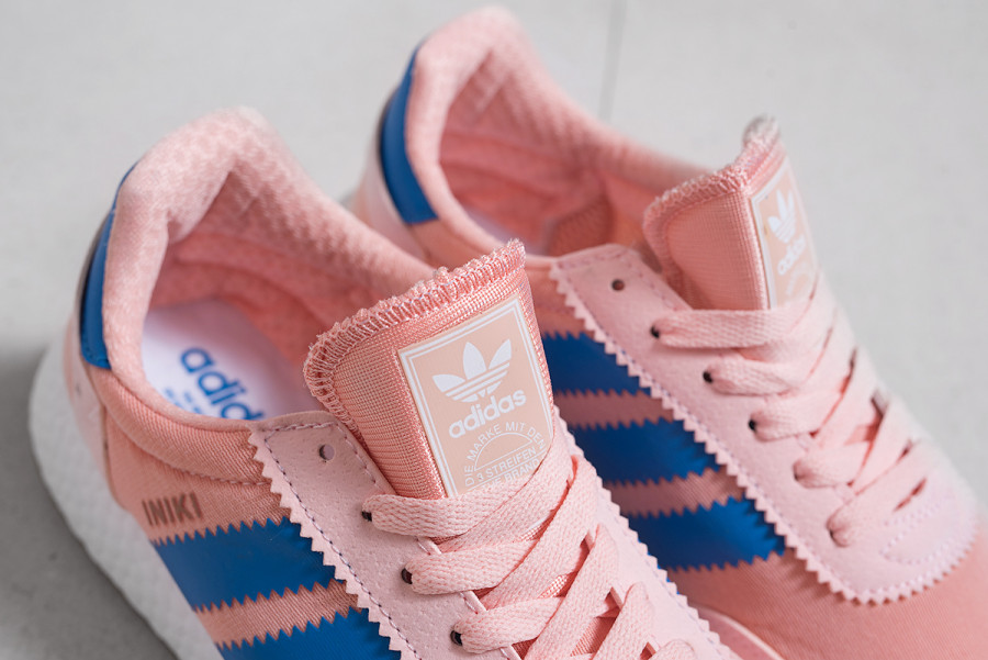 Кроссовки Adidas Iniki Runner Boost