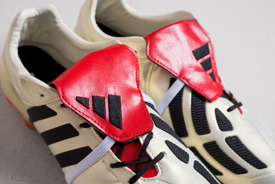 Футбольная обувь Adidas Predator Mania Champagne FG
