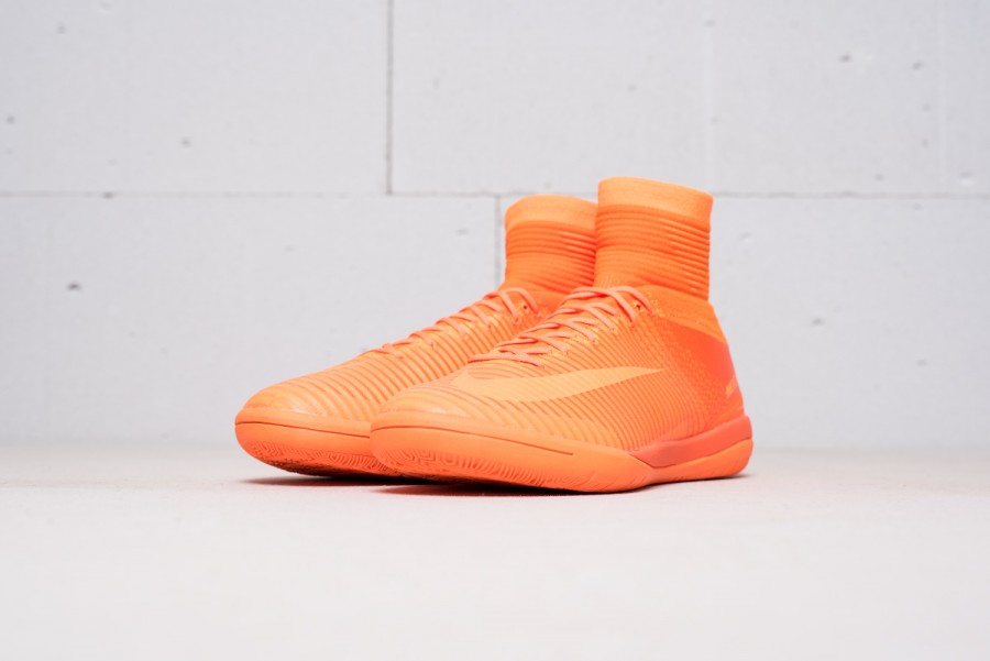 Футбольная обувь Nike MercurialX Proximo II IC