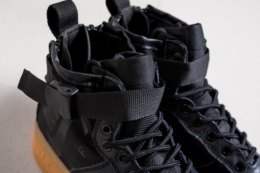 Кроссовки Nike SF Air Force 1 Mid