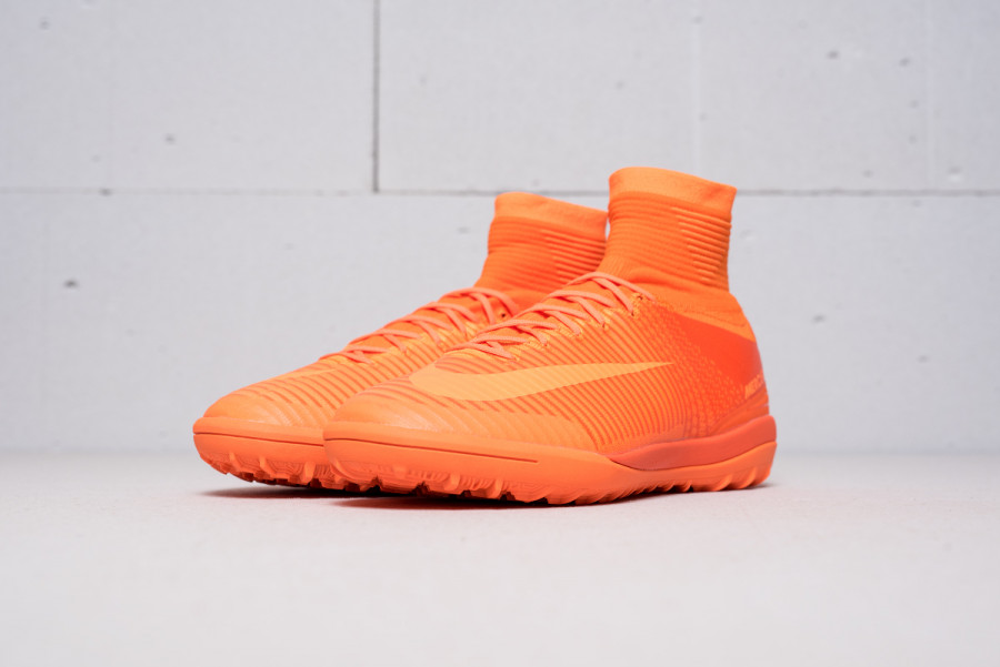 Футбольная обувь Nike MercurialX Proximo II TF