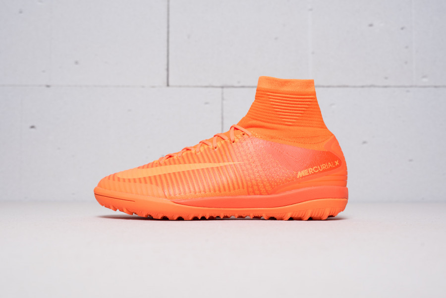 Футбольная обувь Nike MercurialX Proximo II TF