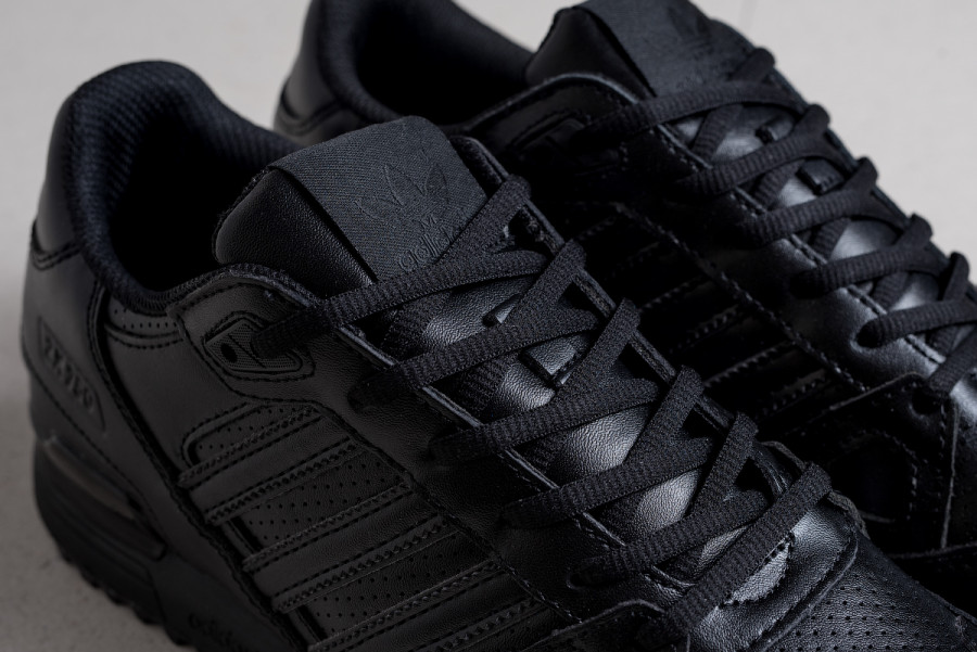 Кроссовки Adidas ZX 750