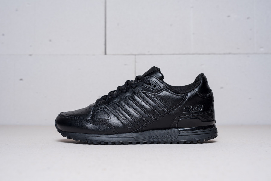 Кроссовки Adidas ZX 750