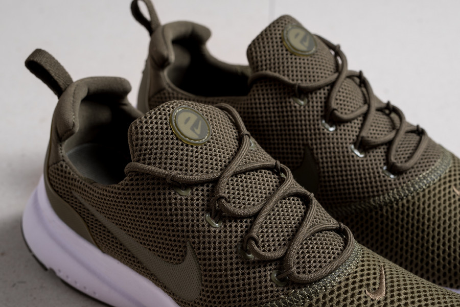 Кроссовки Nike Presto Fly