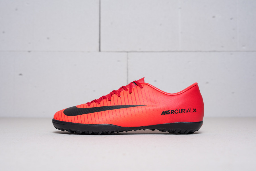 Футбольная обувь Nike Mercurial Victory VI TF