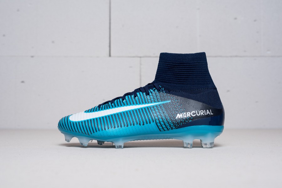 Футбольная обувь Nike Mercurial Superfly V FG