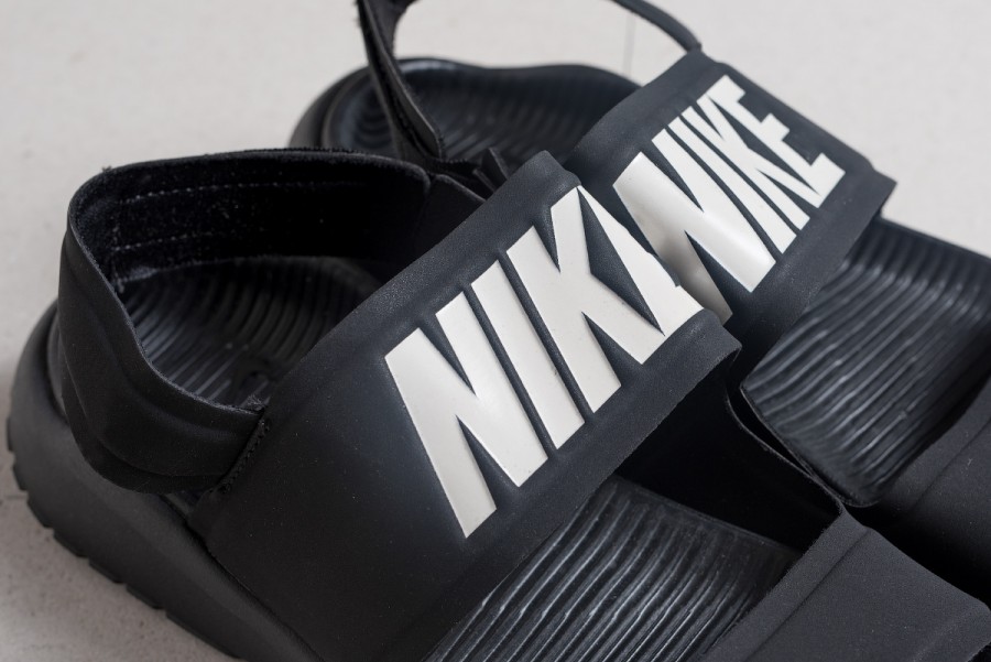 Сандали Nike