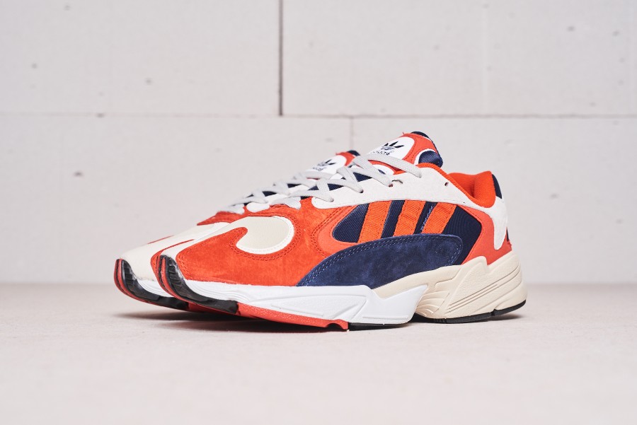 Кроссовки Adidas Yung