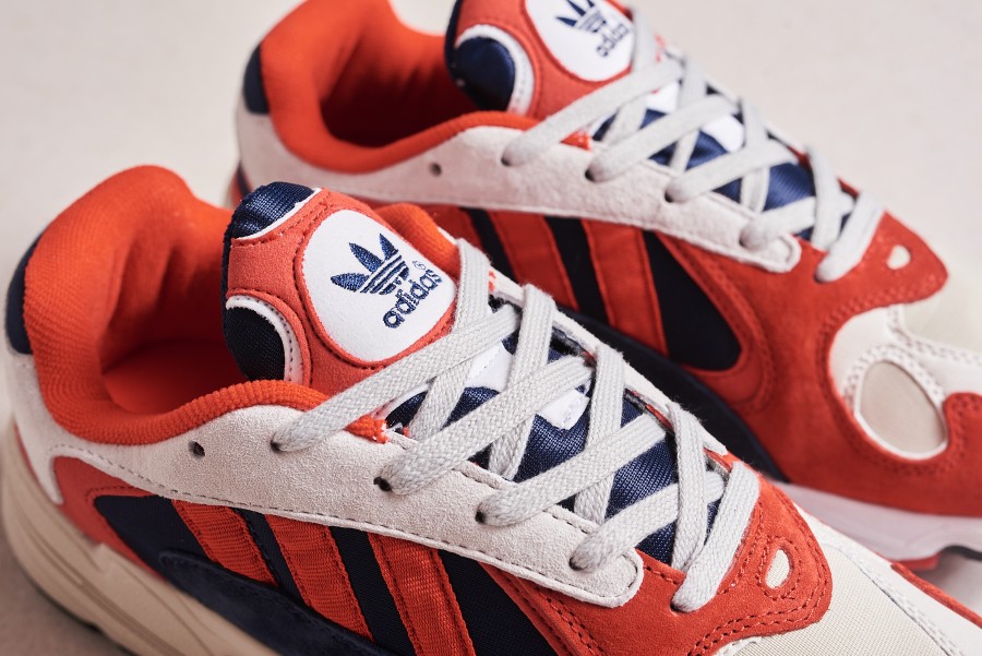 Кроссовки Adidas Yung