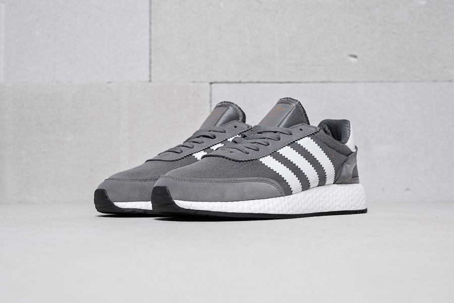 Кроссовки Adidas Iniki Runner Boost