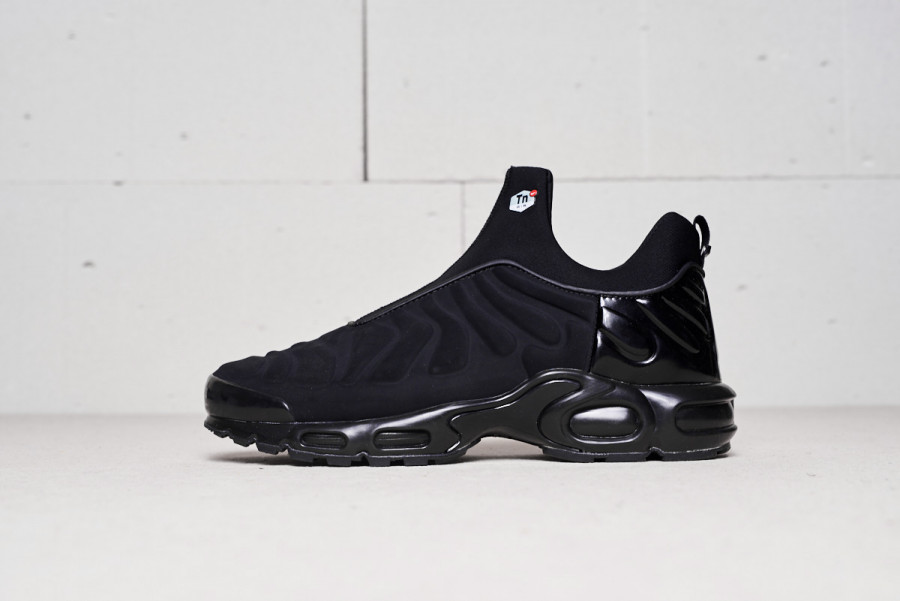 Кроссовки Nike Air Max Plus Slip On