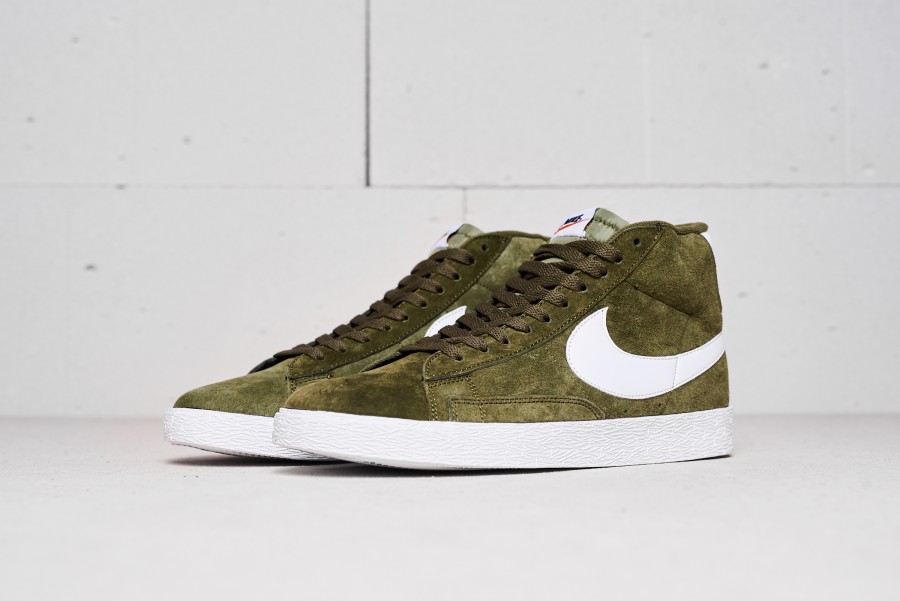 Кроссовки Nike Blazer Mid