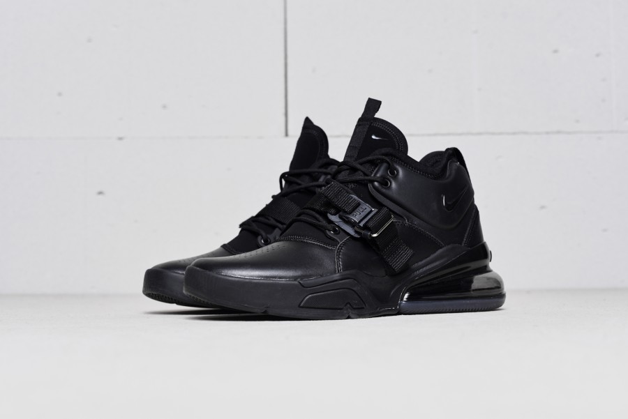 Кроссовки Nike Air Force 270
