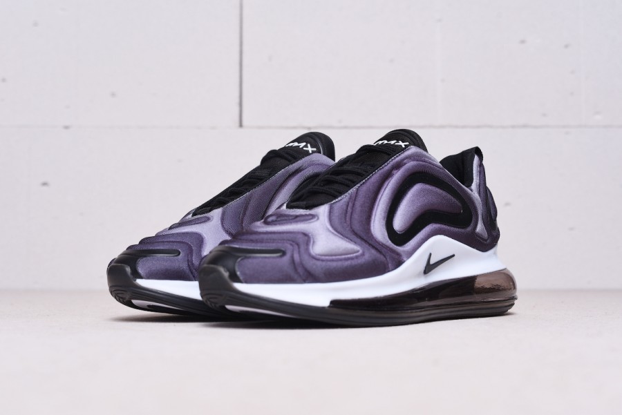 Кроссовки Nike Air Max 720