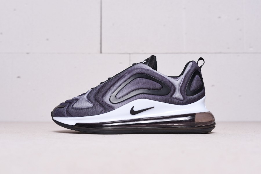 Кроссовки Nike Air Max 720