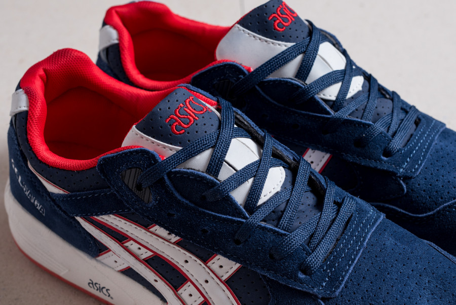 Кроссовки Asics Gel Saga