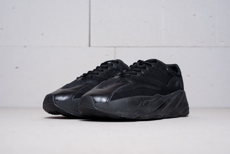 Кроссовки Adidas Yeezy Wave Runner 700