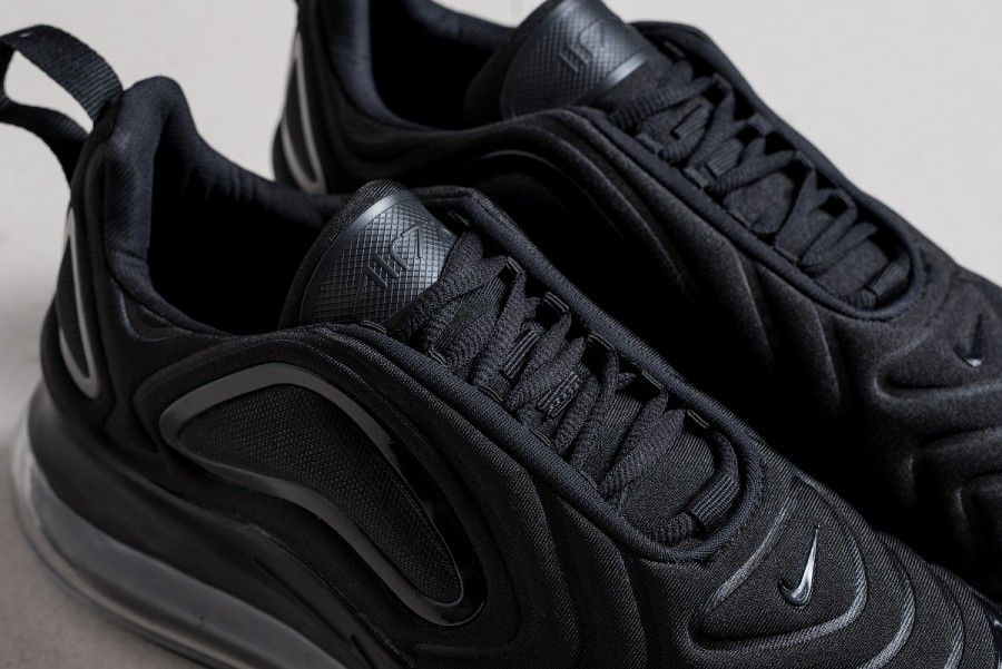 Кроссовки Nike Air Max 720