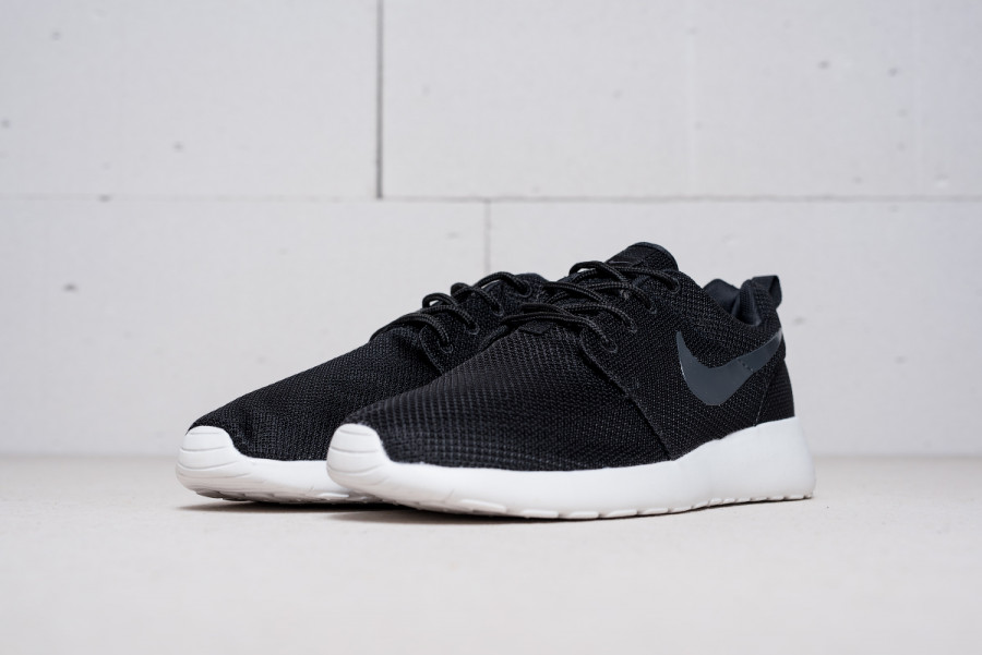 Кроссовки Nike Roshe Run
