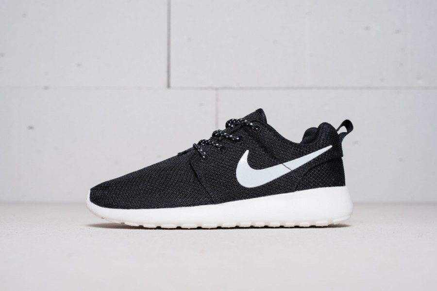 Кроссовки Nike Roshe Run