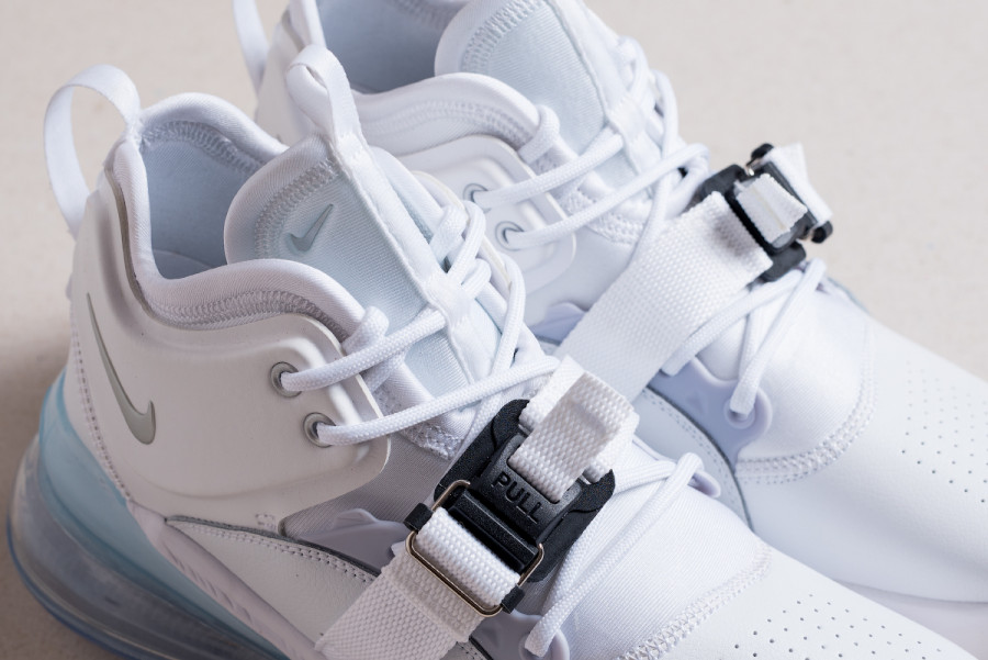 Кроссовки Nike Air Force 270