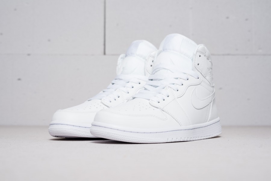 Кроссовки Air Jordan 1 Retro