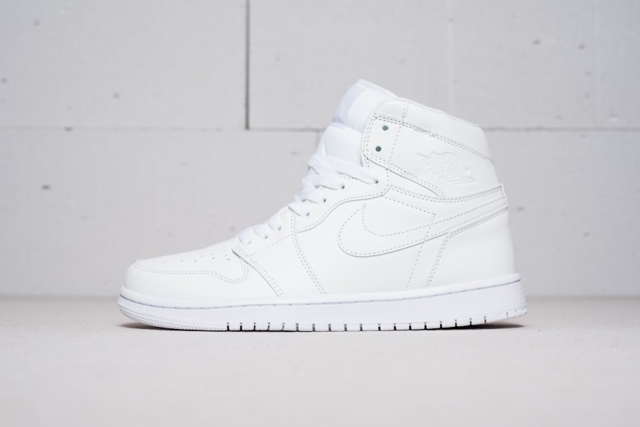 Кроссовки Air Jordan 1 Retro