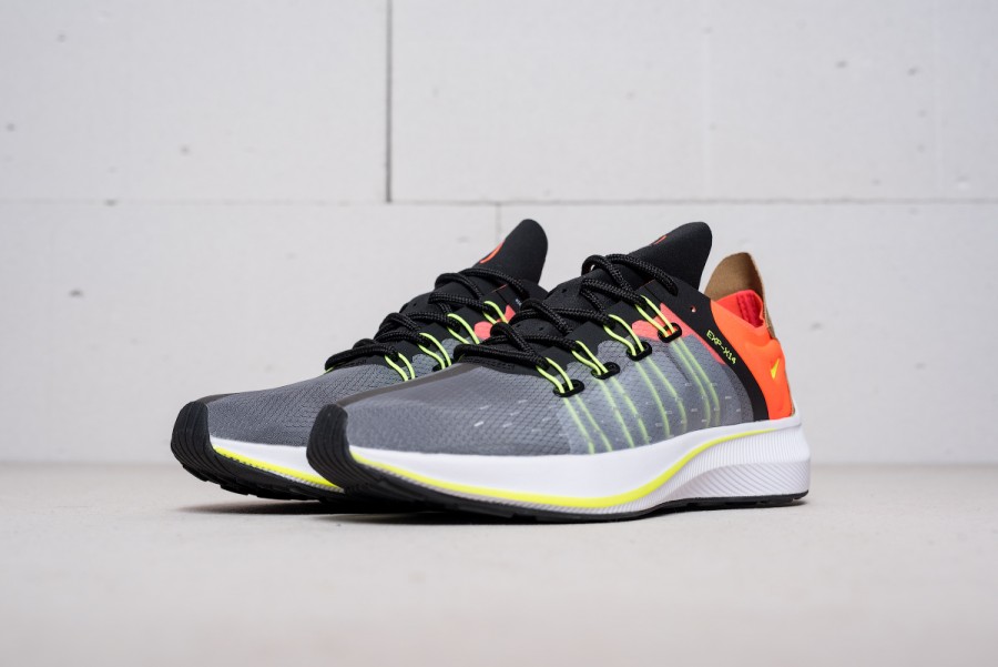 Кроссовки Nike EXP-X14