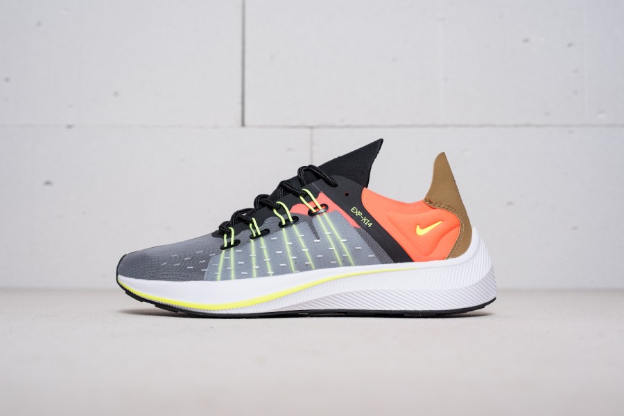 Кроссовки Nike EXP-X14