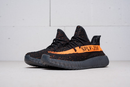 Кроссовки Adidas Yeezy 350 V2 boost