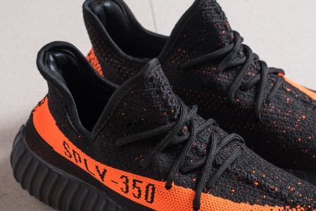 Кроссовки Adidas Yeezy 350 V2 boost