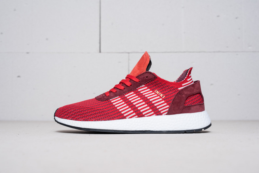 Кроссовки Adidas Iniki Runner Boost Primeknit