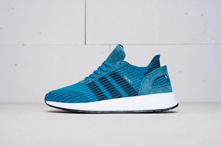 Кроссовки Adidas Iniki Runner Boost Primeknit