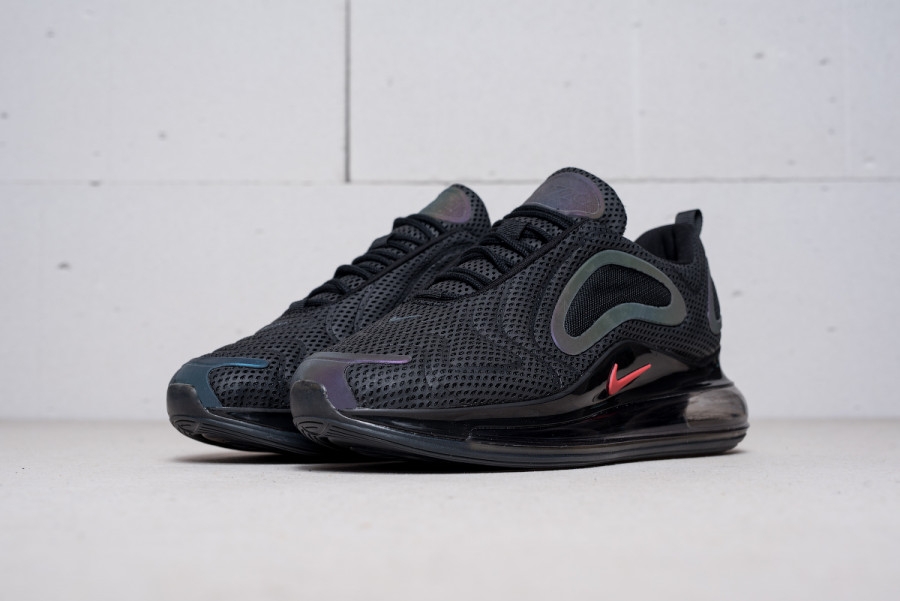 Кроссовки Nike Air Max 720